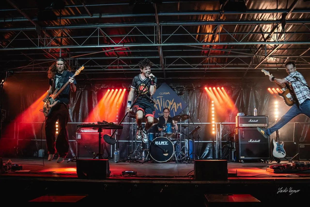 Red Hat Chicky Players en concert, Tribute Red Hot Chili Peppers